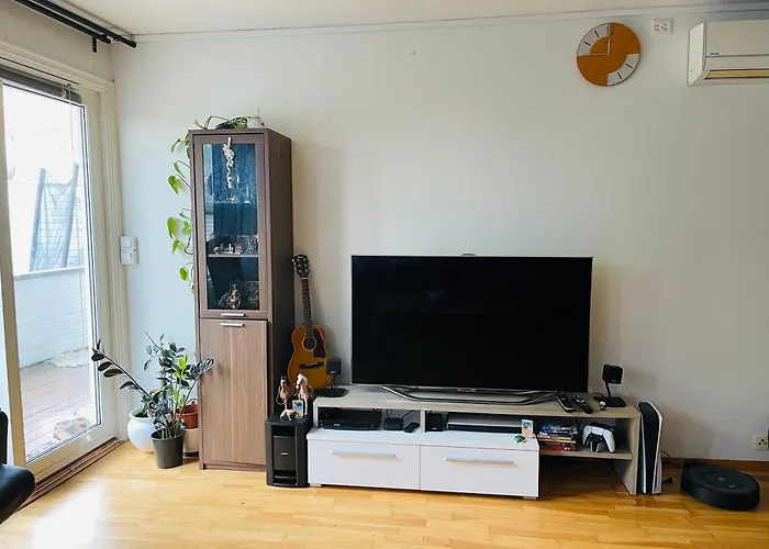 Spacious Waterfront With Free Parking - Upgraded 2024 公寓 *