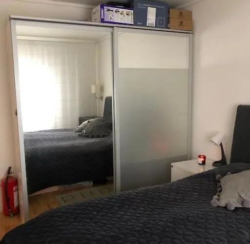 Spacious Waterfront With Free Parking - Upgraded 2024 *